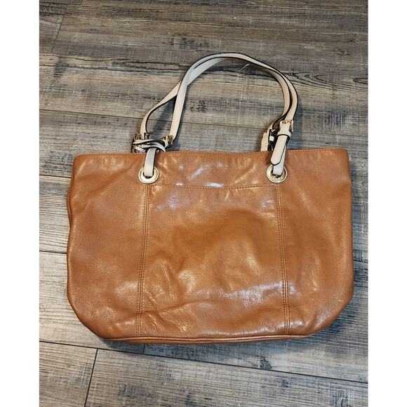 Michael Kors Brown Soft Leather Purse 1 Spot Inside And Strap Worn See Pics. Y - Picture 1 of 9